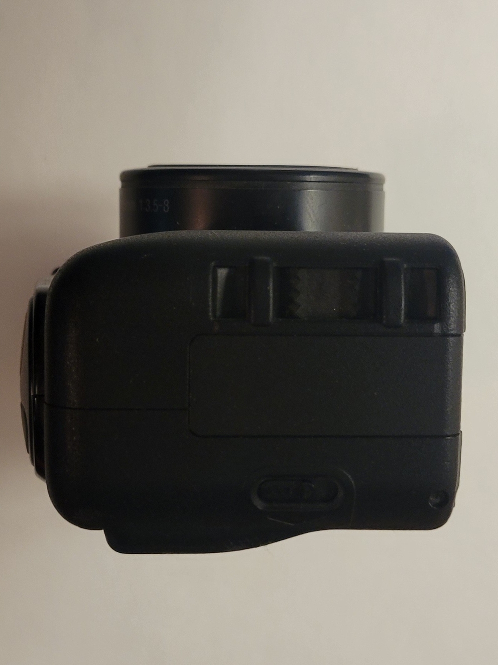 Canon MegaZoom 105 Black Point-and-Shoot Film Camera with Red Accent - Picture 4 of 5
